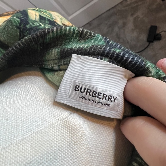 Burberry Men's Kacey Submarine Graphic-print Cotton Sweatshirt - Picture 4 of 4